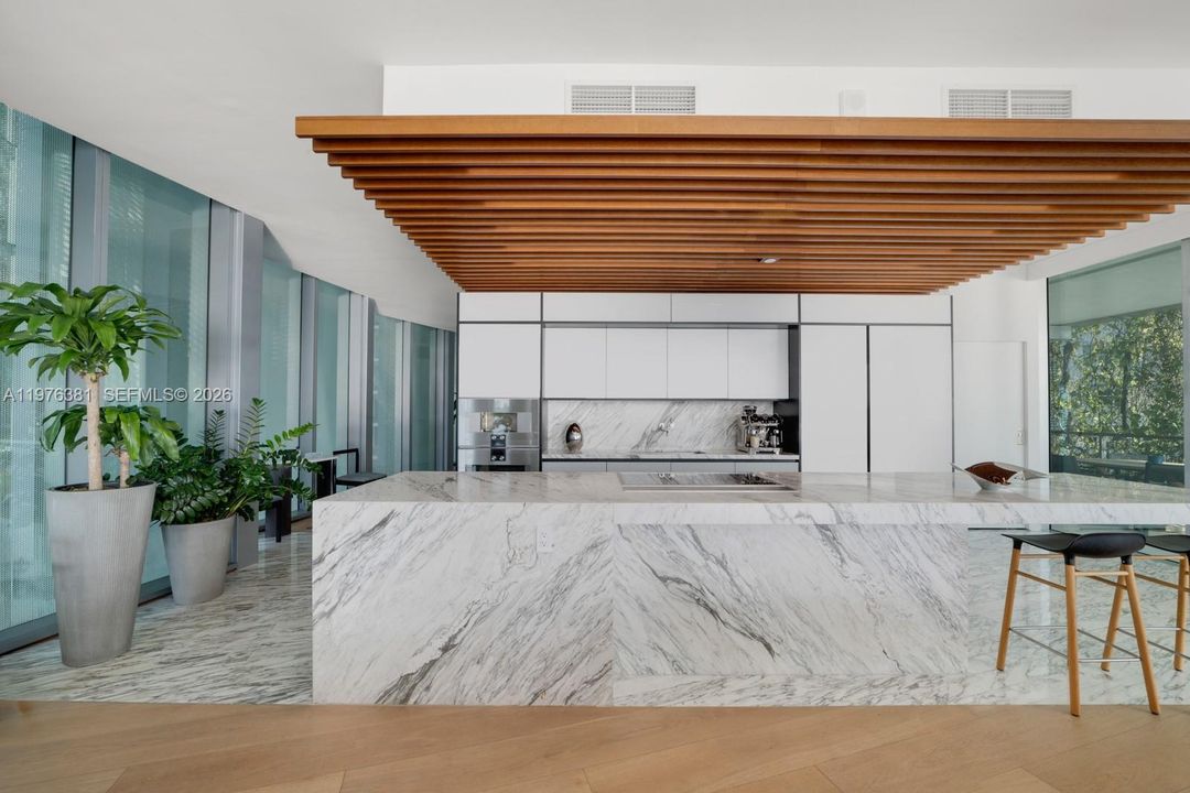 En Venta: $6,850,000 (3 camas, 3 baños, 2658 Pies cuadrados)