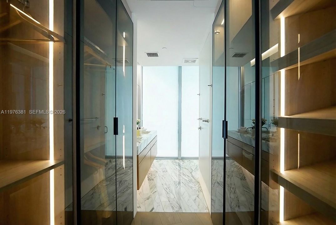 En Venta: $6,850,000 (3 camas, 3 baños, 2658 Pies cuadrados)