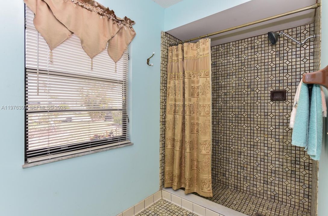 Недавно продано: $895,000 (3 спален, 2 ванн, 1804 Квадратных фут)