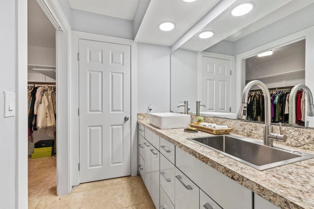 8361_Wilton_Dr_025