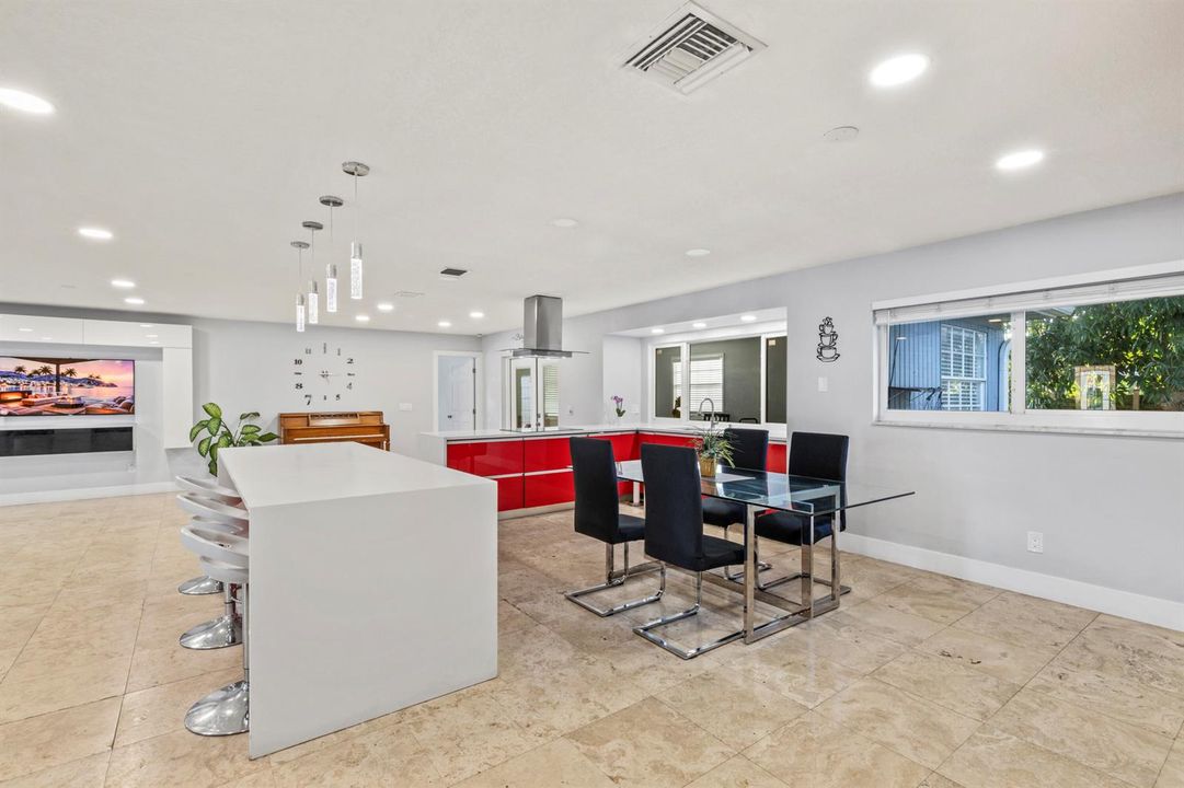 8361_Wilton_Dr_007