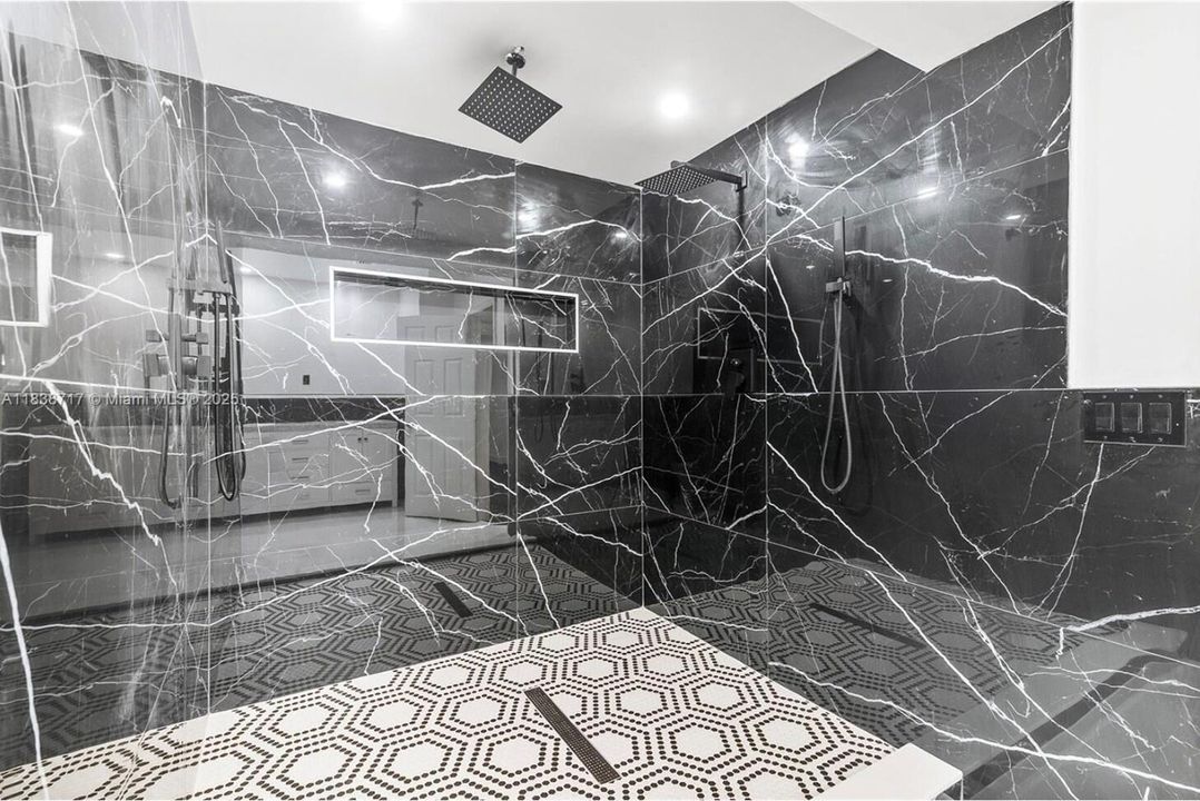 6 Master Bath