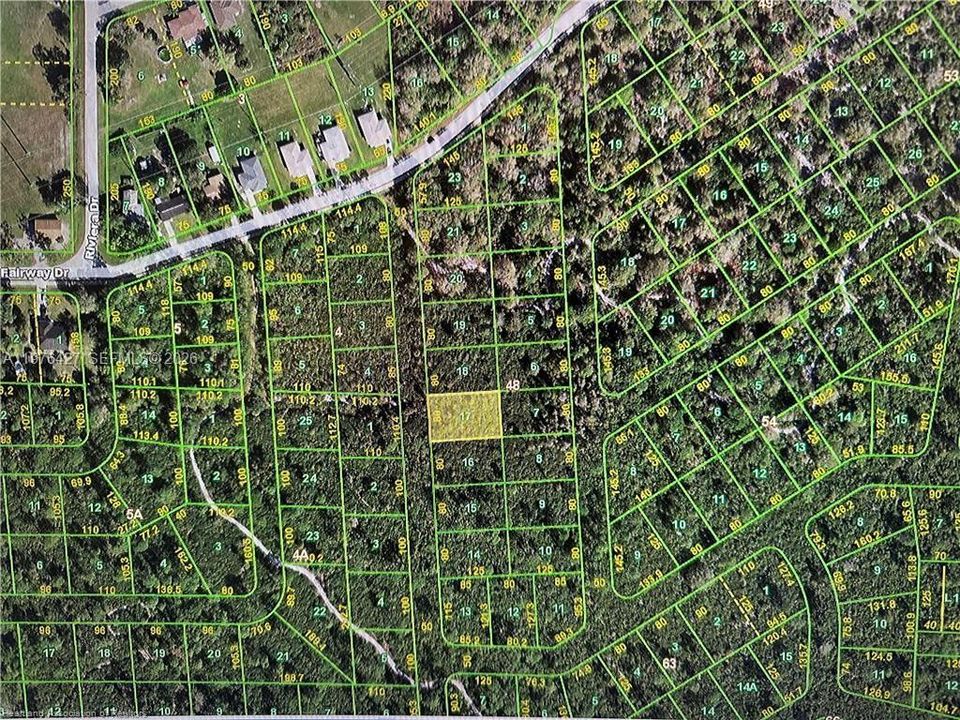 На продажу: $15,900 (0.24 acres)