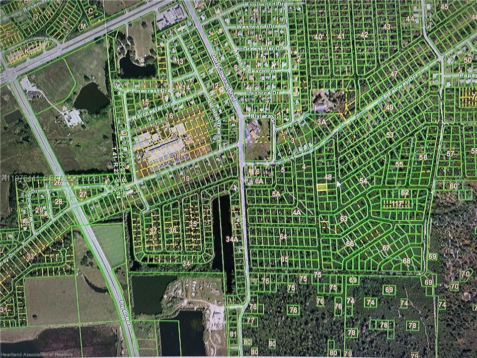 На продажу: $15,900 (0.24 acres)