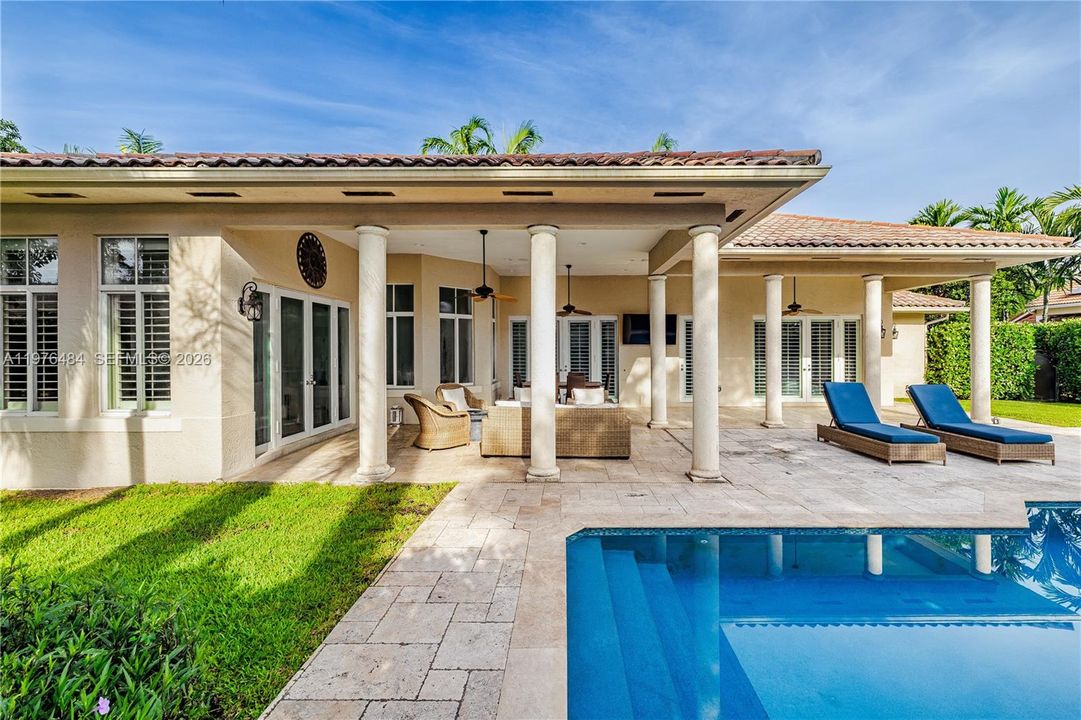 На продажу: $1,725,000 (4 спален, 3 ванн, 3190 Квадратных фут)