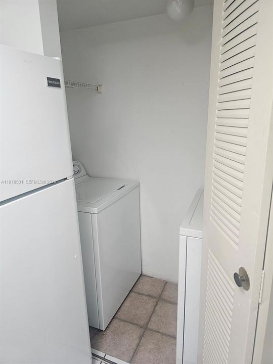 Recientemente alquilado: $1,700 (1 camas, 1 baños, 700 Pies cuadrados)