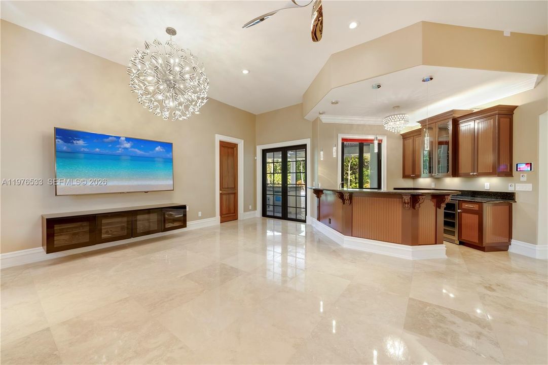 with full bathroom and kitchinette