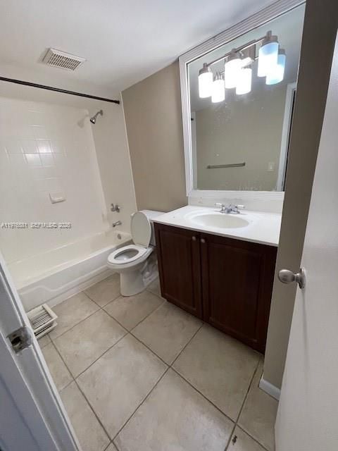 For Rent: $2,400 (3 beds, 2 baths, 1348 Square Feet)