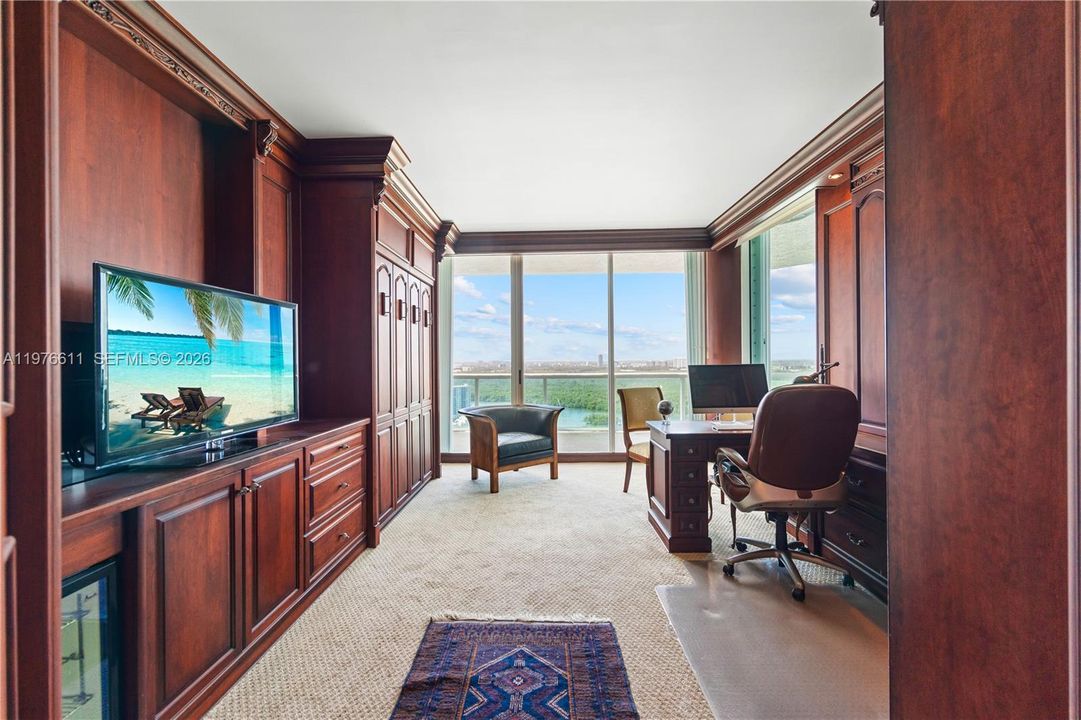 En Venta: $2,590,000 (3 camas, 3 baños, 3289 Pies cuadrados)