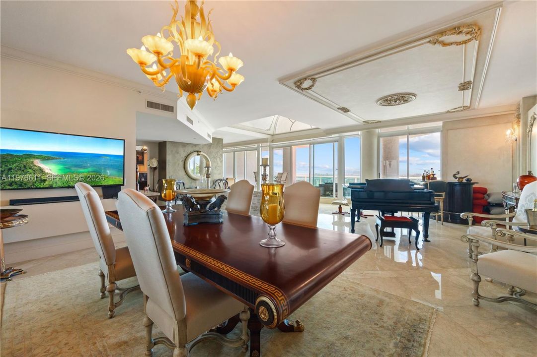 En Venta: $2,590,000 (3 camas, 3 baños, 3289 Pies cuadrados)
