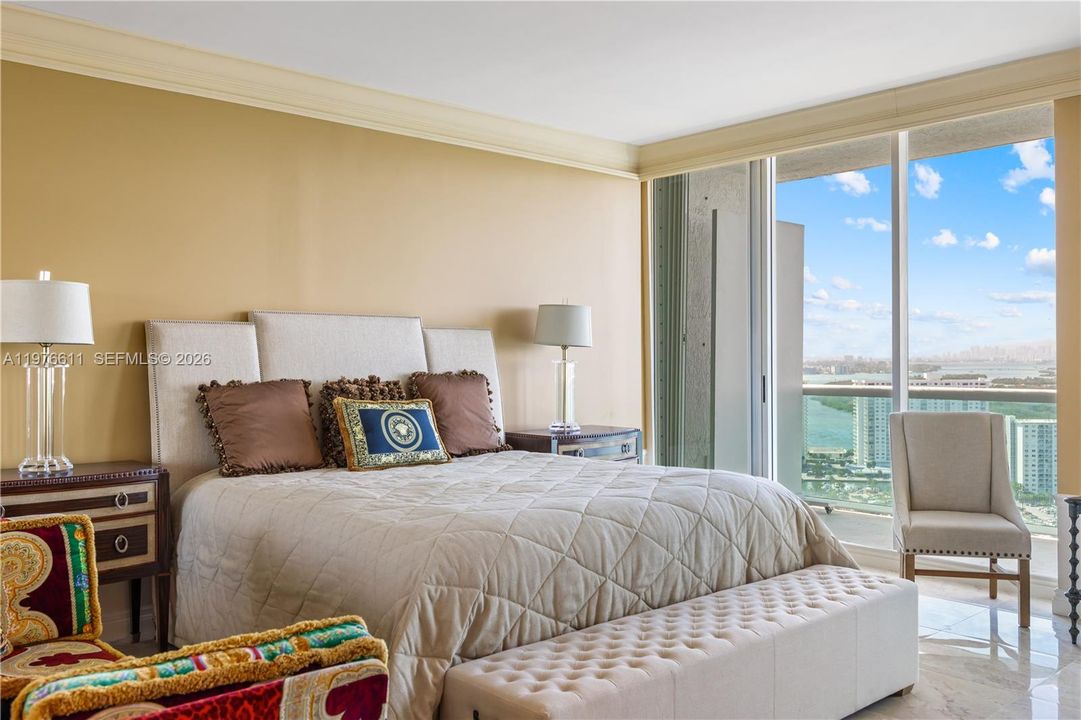 En Venta: $2,590,000 (3 camas, 3 baños, 3289 Pies cuadrados)