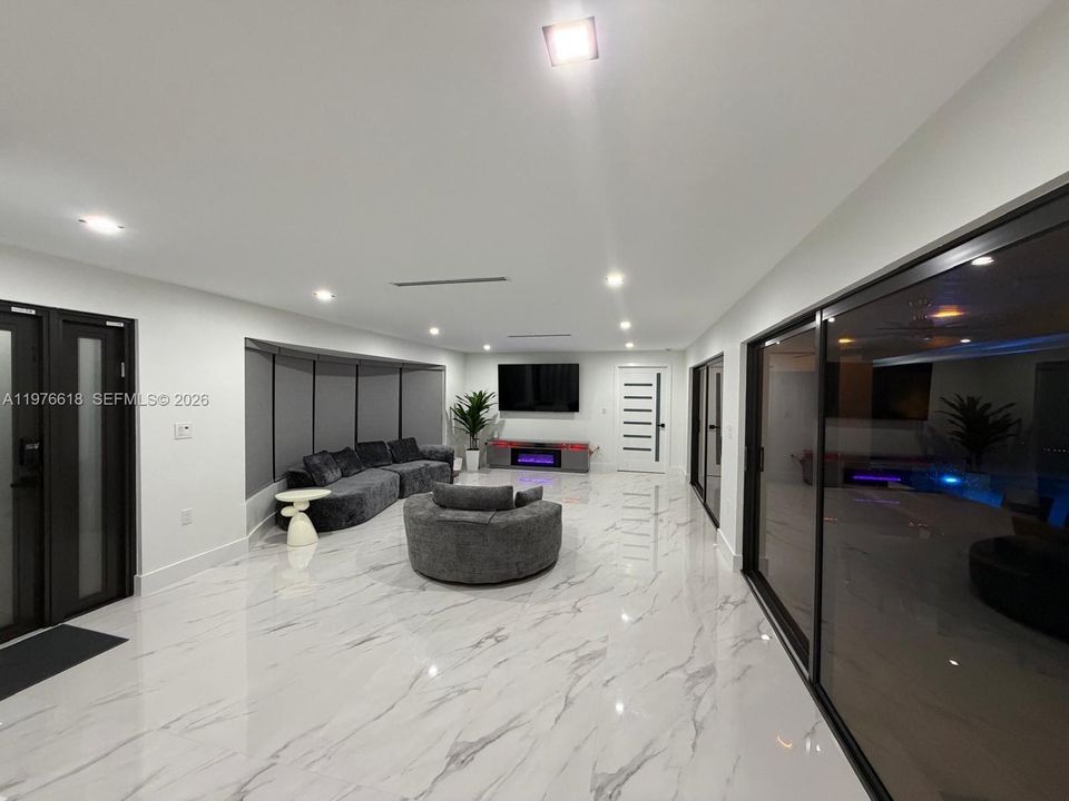 В аренду: $4,000 (3 спален, 2 ванн, 0 Квадратных фут)