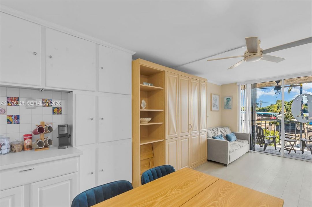 En Venta: $260,000 (0 camas, 1 baños, 398 Pies cuadrados)