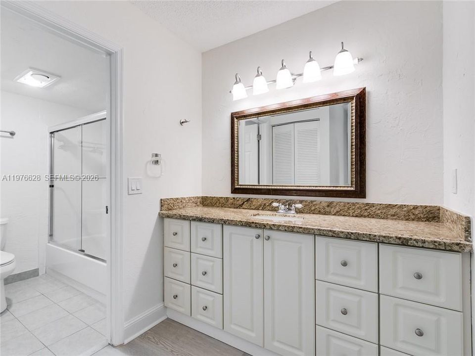 En Venta: $249,500 (2 camas, 2 baños, 1266 Pies cuadrados)