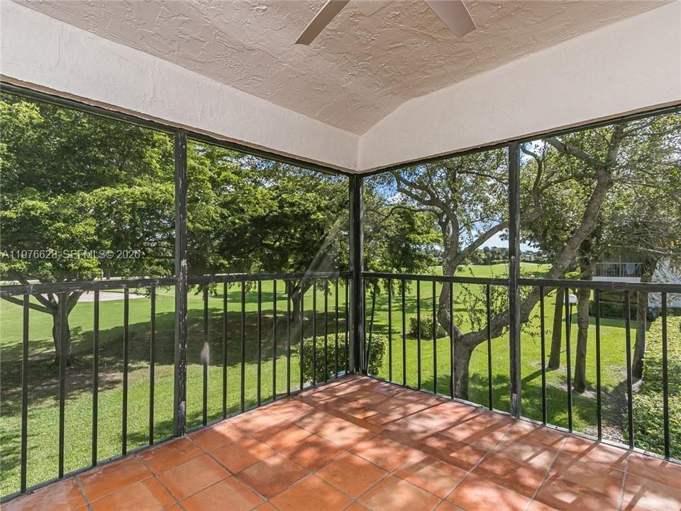 En Venta: $249,500 (2 camas, 2 baños, 1266 Pies cuadrados)