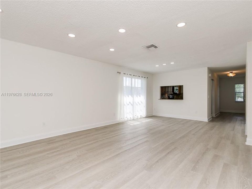 En Venta: $249,500 (2 camas, 2 baños, 1266 Pies cuadrados)
