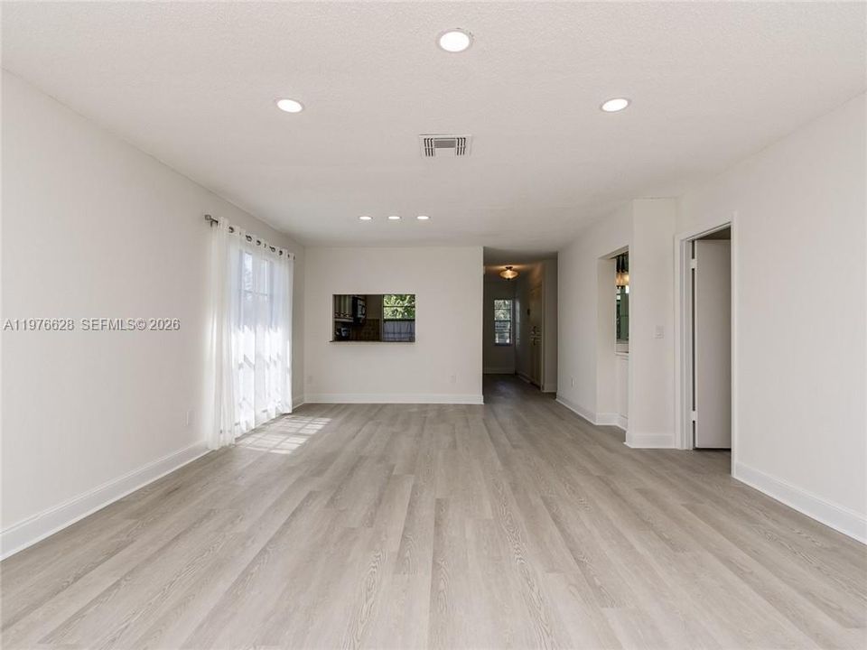 En Venta: $249,500 (2 camas, 2 baños, 1266 Pies cuadrados)