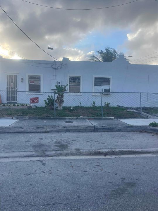 En Venta: $405,000 (3 camas, 2 baños, 1342 Pies cuadrados)