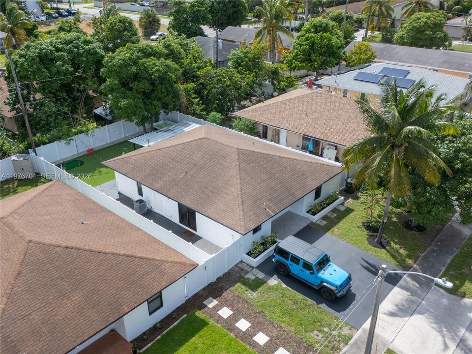 For Sale: $570,000 (4 beds, 2 baths, 1448 Square Feet)