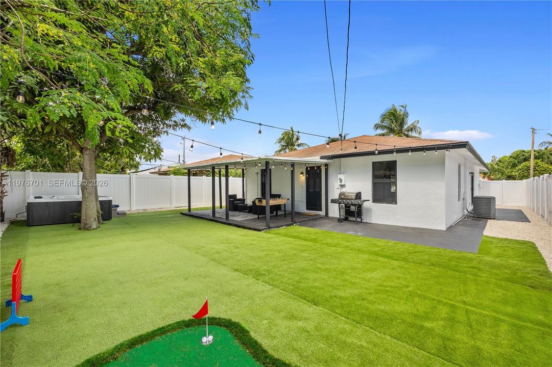 For Sale: $570,000 (4 beds, 2 baths, 1448 Square Feet)