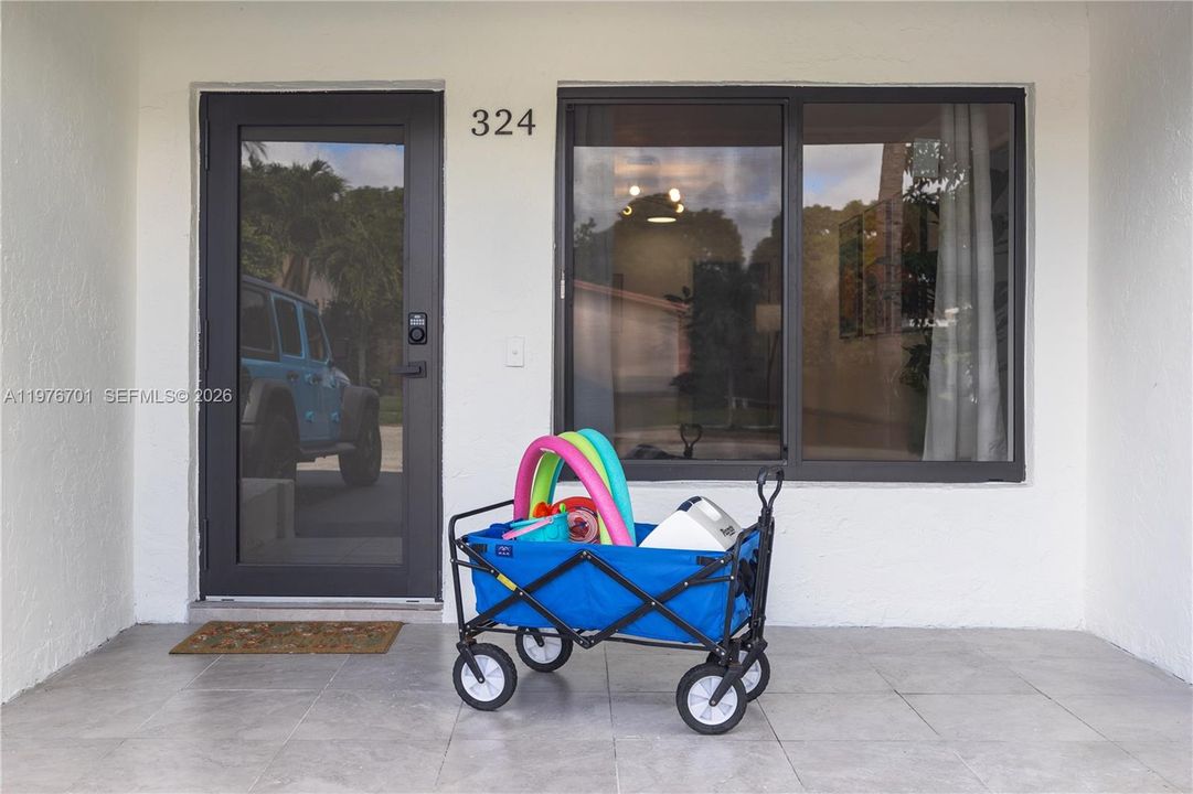 For Sale: $570,000 (4 beds, 2 baths, 1448 Square Feet)