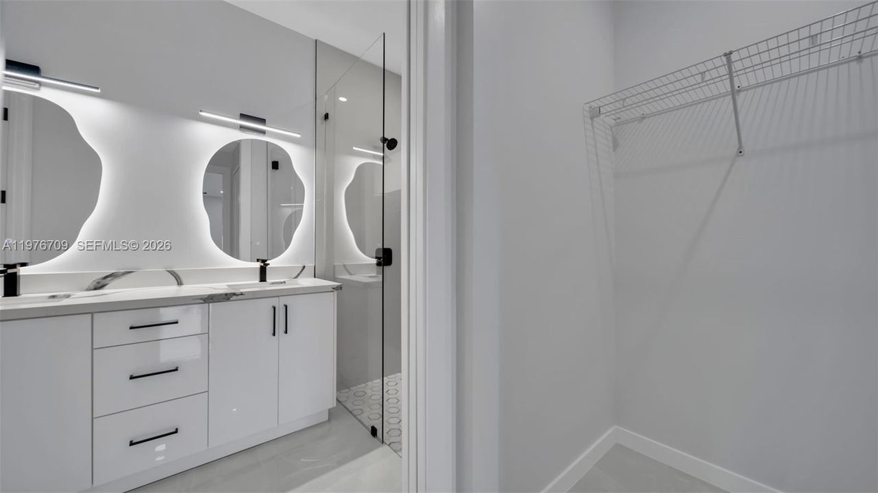 En Venta: $420,000 (3 camas, 2 baños, 0 Pies cuadrados)