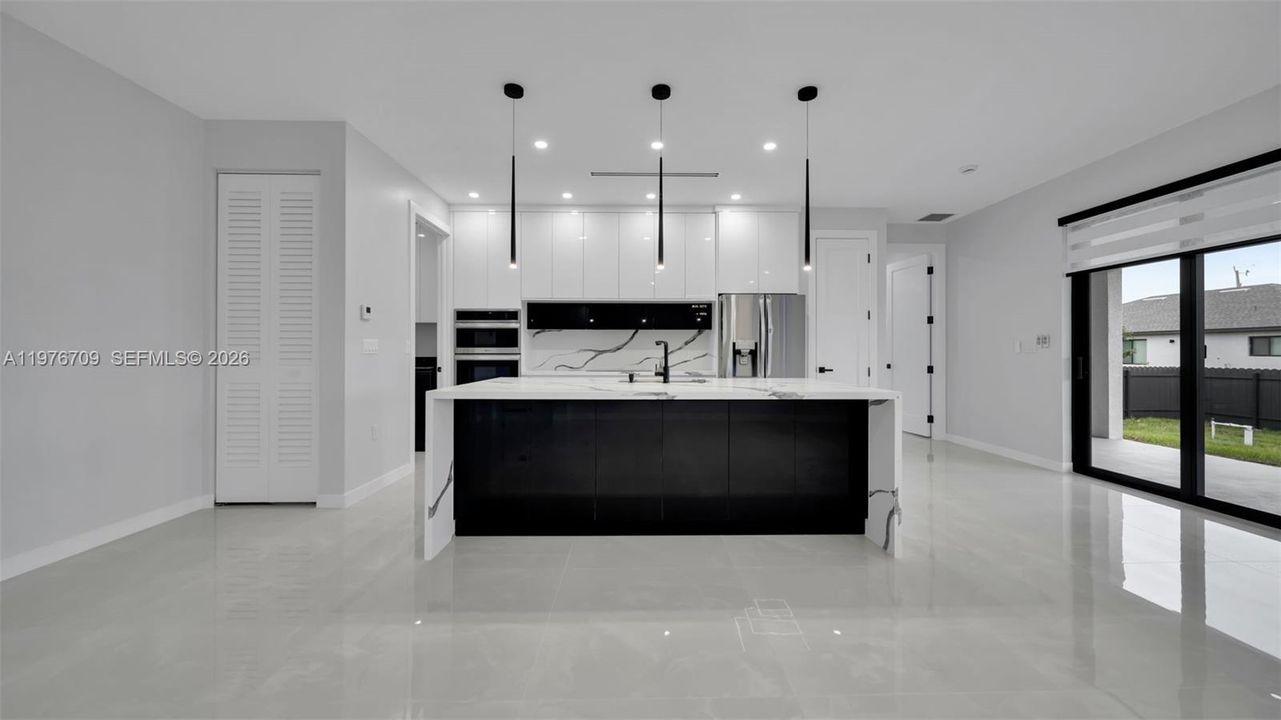 En Venta: $420,000 (3 camas, 2 baños, 0 Pies cuadrados)