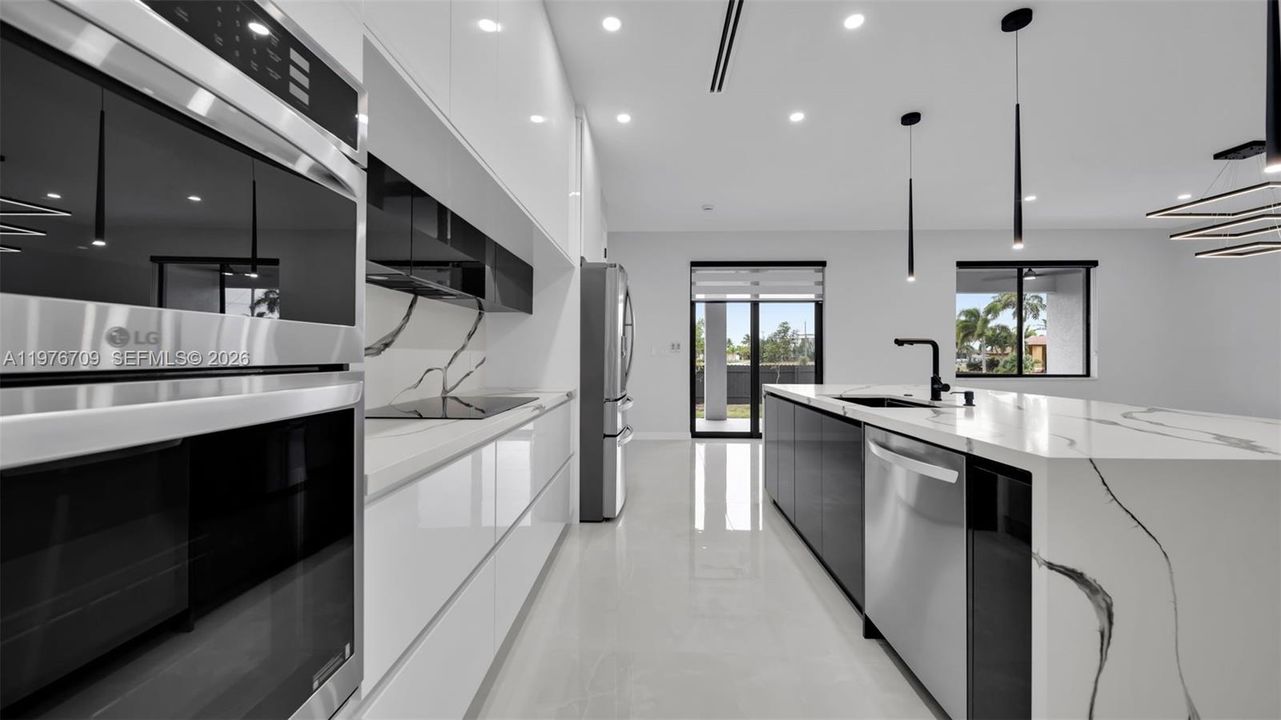 En Venta: $420,000 (3 camas, 2 baños, 0 Pies cuadrados)