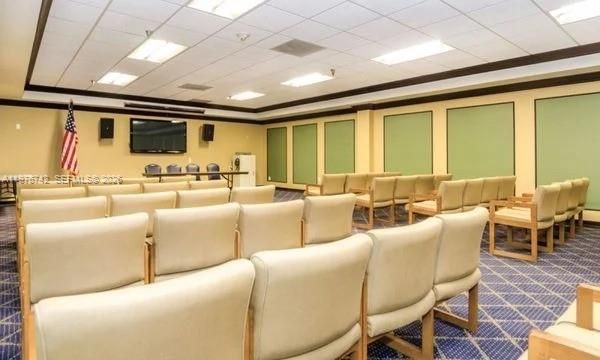 Meetin Room