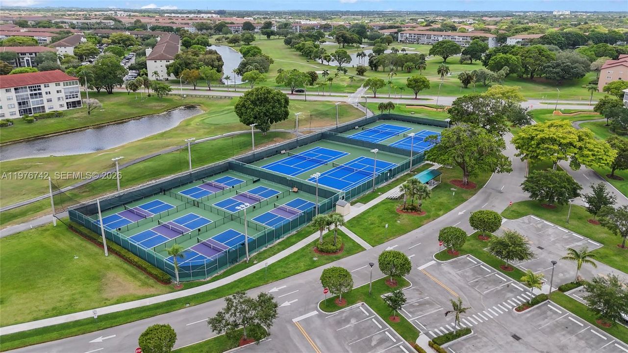 Pickleball Courts throughout community