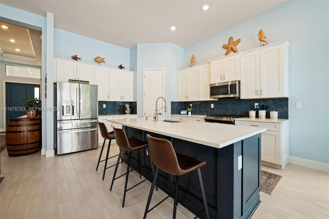 Active With Contract: $989,000 (3 beds, 2 baths, 1988 Square Feet)