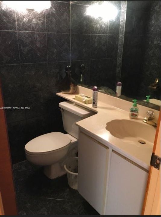 Recently Rented: $2,250 (2 beds, 2 baths, 1520 Square Feet)