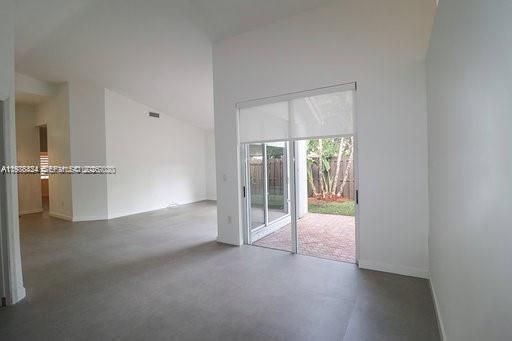 Active With Contract: $5,500 (3 beds, 2 baths, 1949 Square Feet)