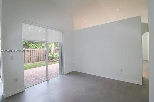 Active With Contract: $5,500 (3 beds, 2 baths, 1949 Square Feet)