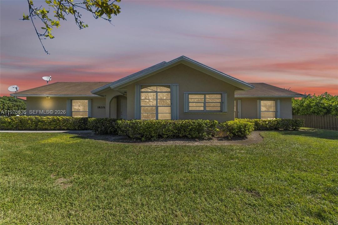 For Sale: $819,900 (4 beds, 2 baths, 2263 Square Feet)