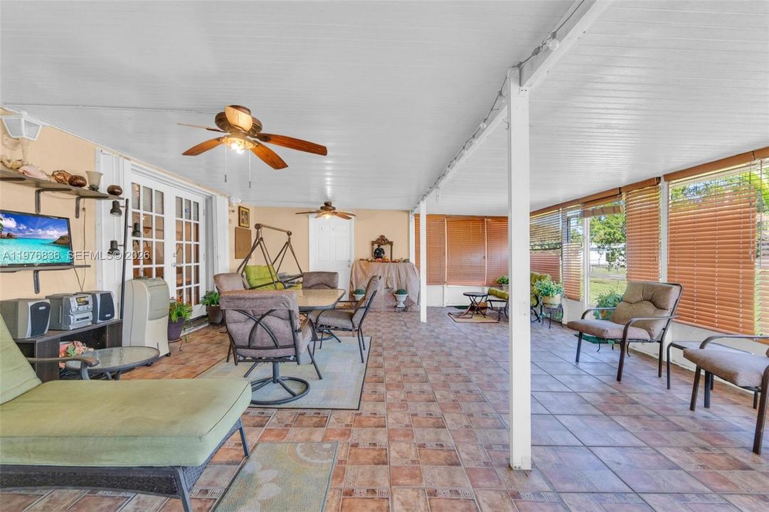 For Sale: $819,900 (4 beds, 2 baths, 2263 Square Feet)