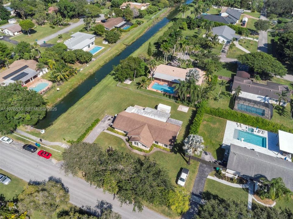 For Sale: $819,900 (4 beds, 2 baths, 2263 Square Feet)