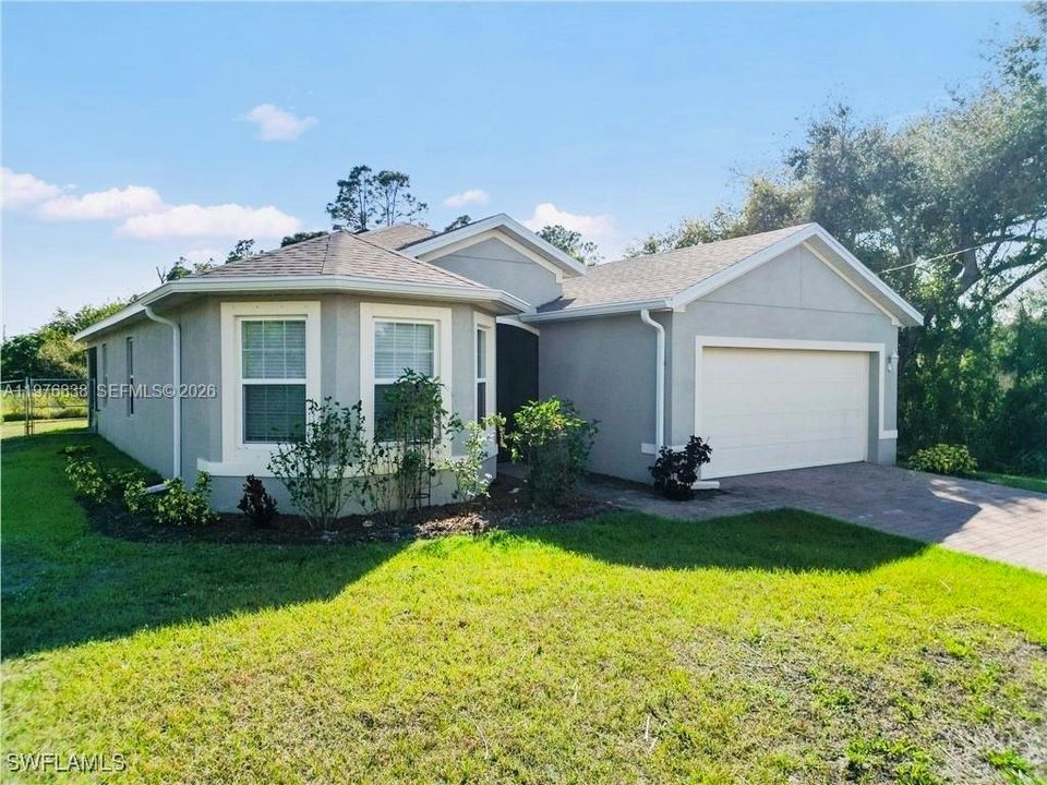 For Rent: $2,100 (3 beds, 2 baths, 0 Square Feet)