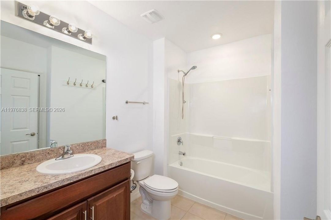 For Rent: $2,100 (3 beds, 2 baths, 0 Square Feet)