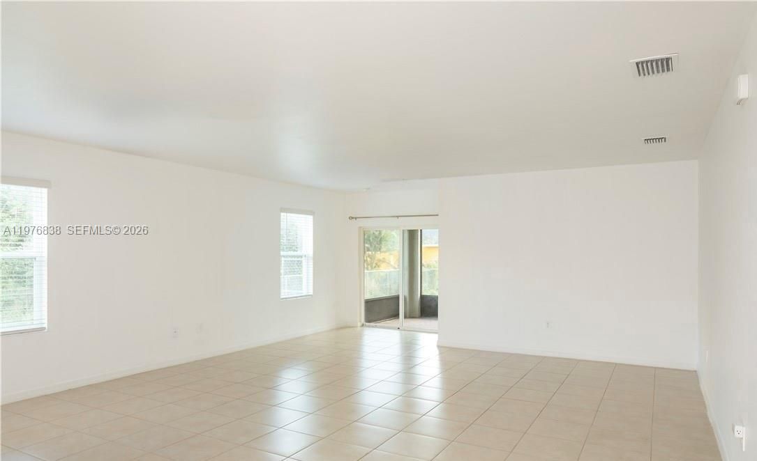 For Rent: $2,100 (3 beds, 2 baths, 0 Square Feet)