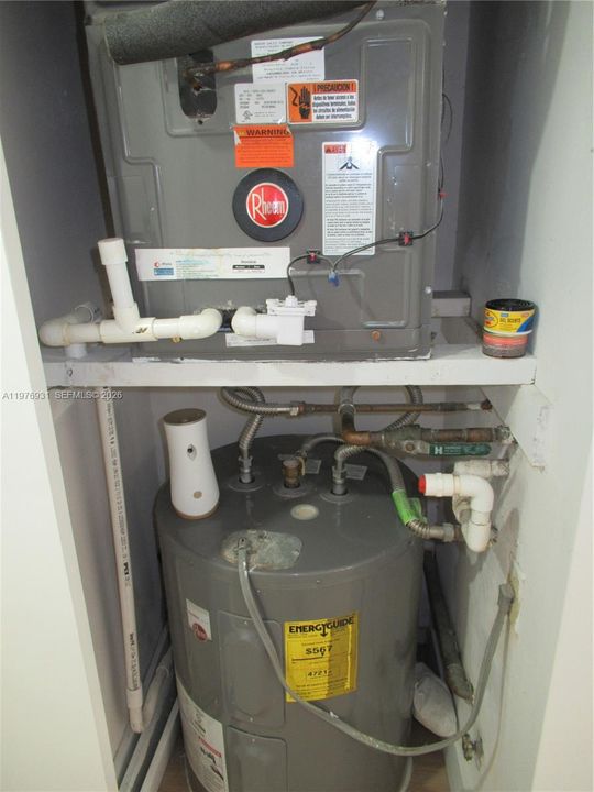 En Venta: $225,000 (2 camas, 2 baños, 936 Pies cuadrados)