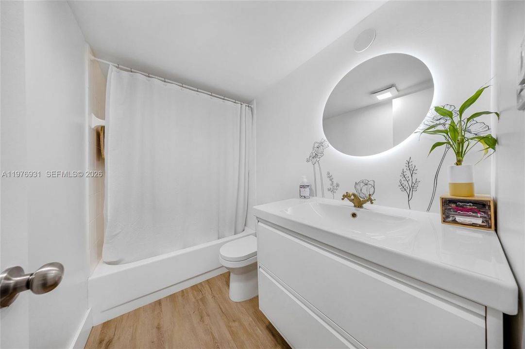 En Venta: $225,000 (2 camas, 2 baños, 936 Pies cuadrados)