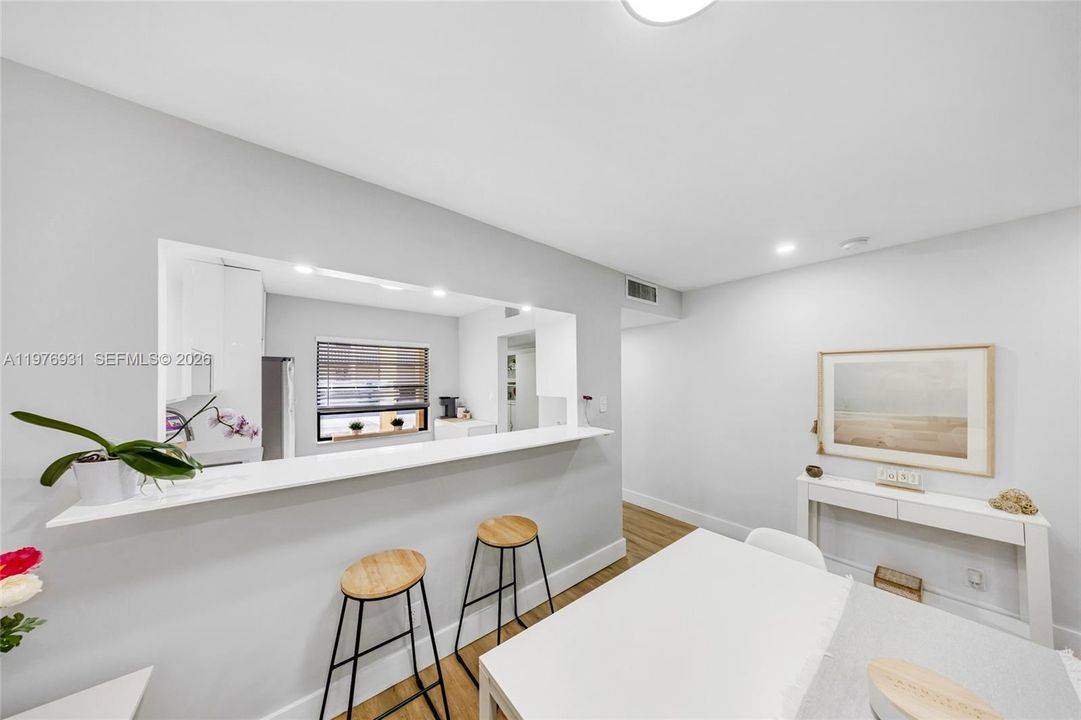 En Venta: $225,000 (2 camas, 2 baños, 936 Pies cuadrados)