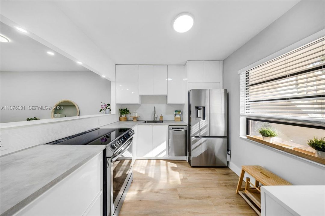 En Venta: $225,000 (2 camas, 2 baños, 936 Pies cuadrados)