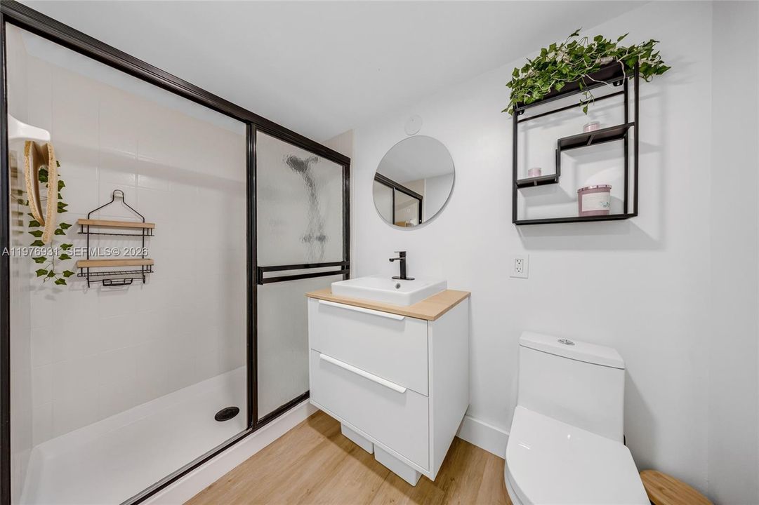 En Venta: $225,000 (2 camas, 2 baños, 936 Pies cuadrados)