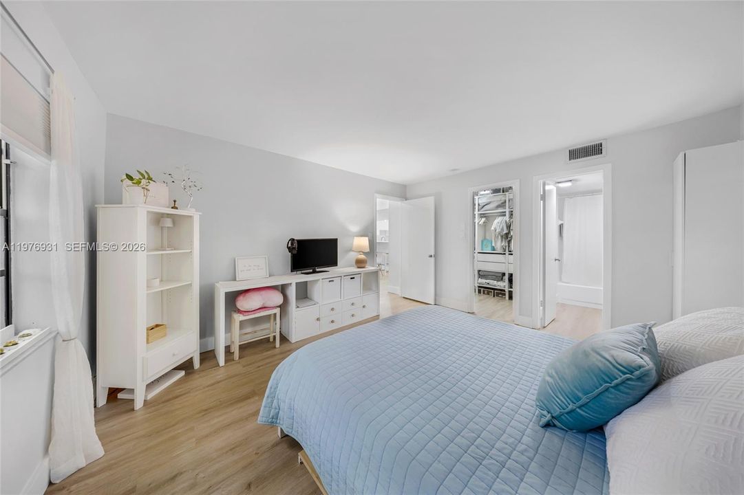 En Venta: $225,000 (2 camas, 2 baños, 936 Pies cuadrados)