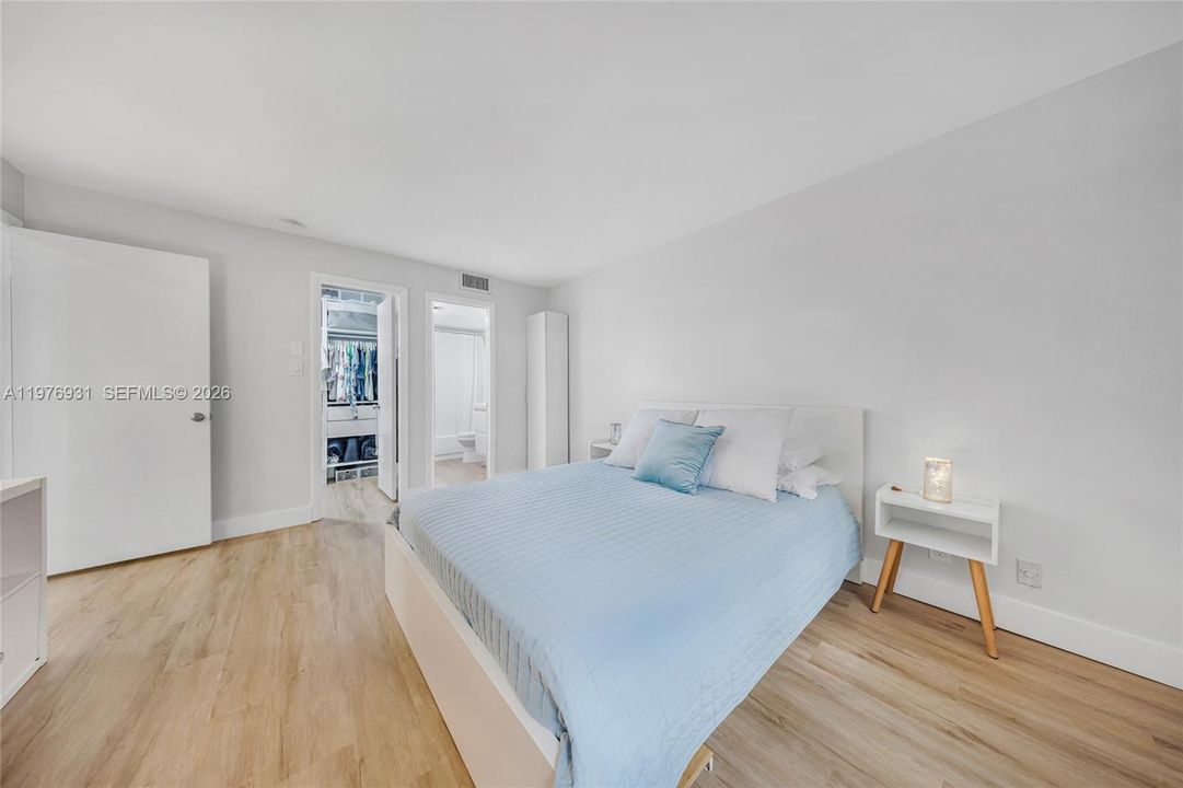 En Venta: $225,000 (2 camas, 2 baños, 936 Pies cuadrados)