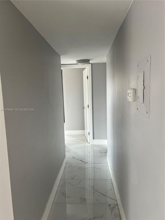For Sale: $525,000 (2 beds, 2 baths, 744 Square Feet)