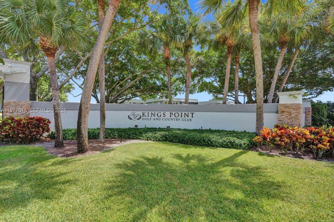 For Sale: $119,000 (1 beds, 1 baths, 720 Square Feet)