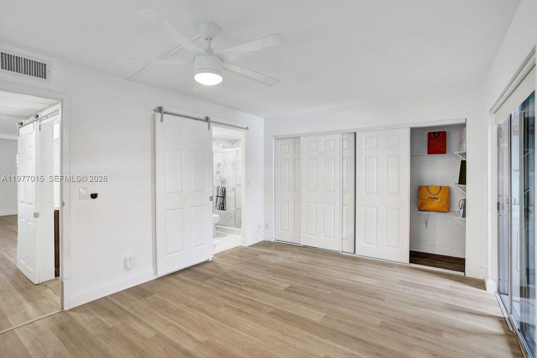 For Sale: $119,000 (1 beds, 1 baths, 720 Square Feet)